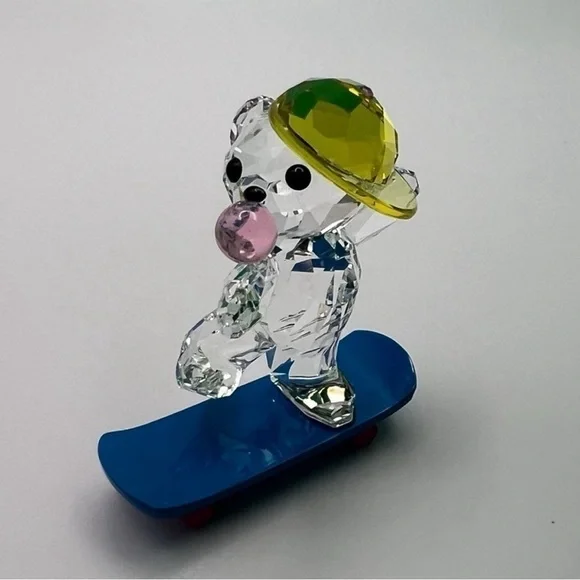 Swarovski Kris Bear “Skater Bear” Figurine – Retired 5619208 90"s Fun - Picture 6 of 10